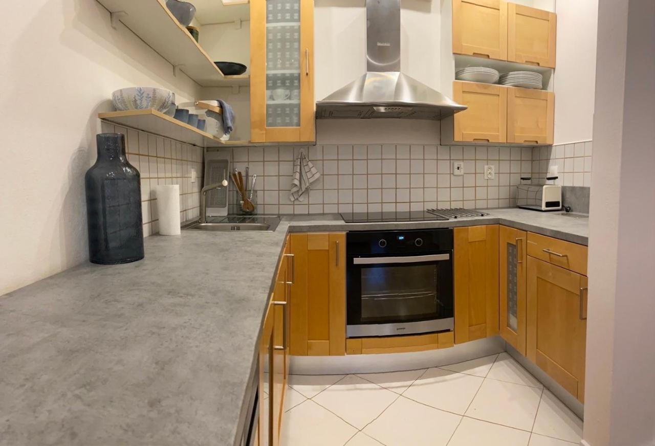 Apartman Lara Комарно Экстерьер фото