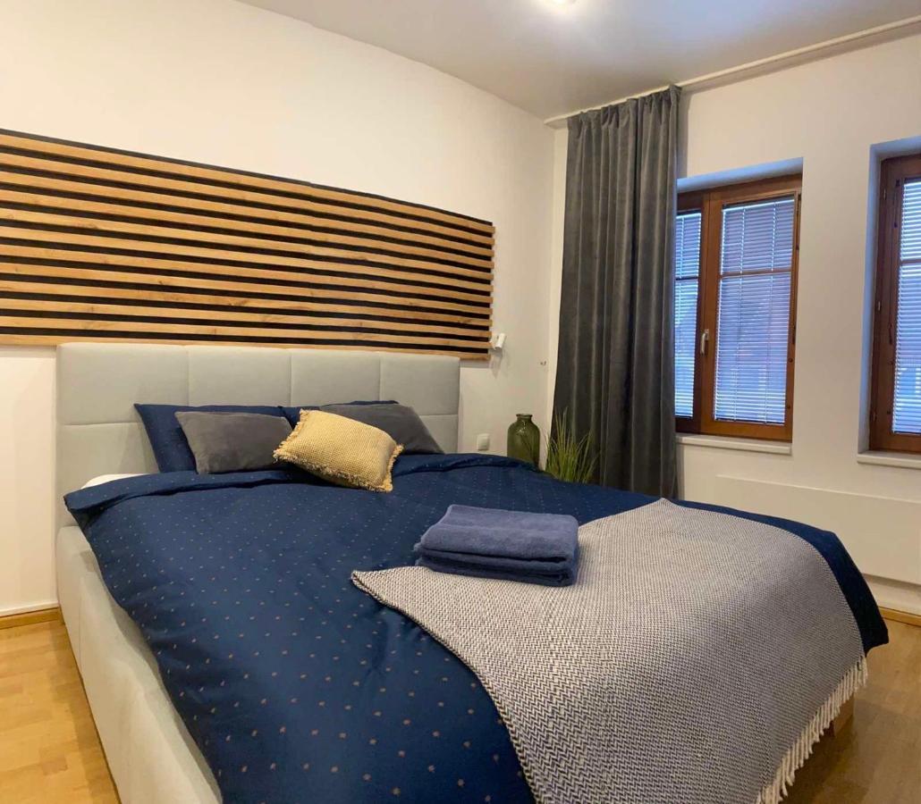 Apartman Lara Комарно Экстерьер фото