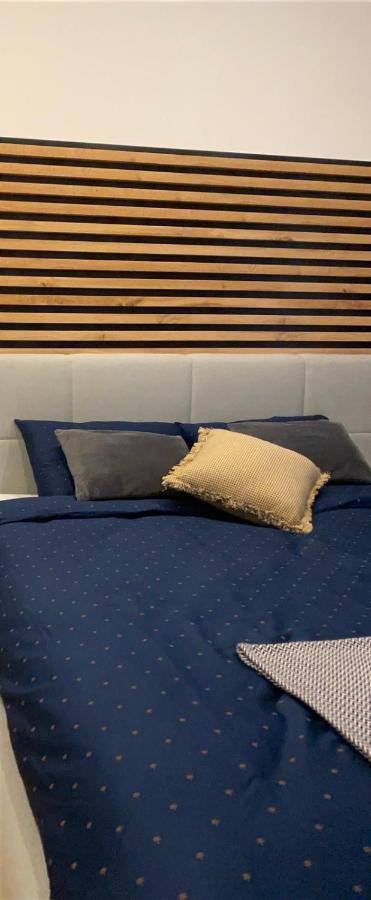 Apartman Lara Комарно Экстерьер фото
