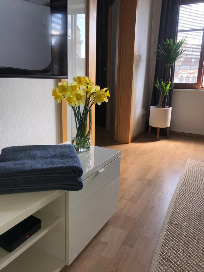 Apartman Lara Комарно Экстерьер фото