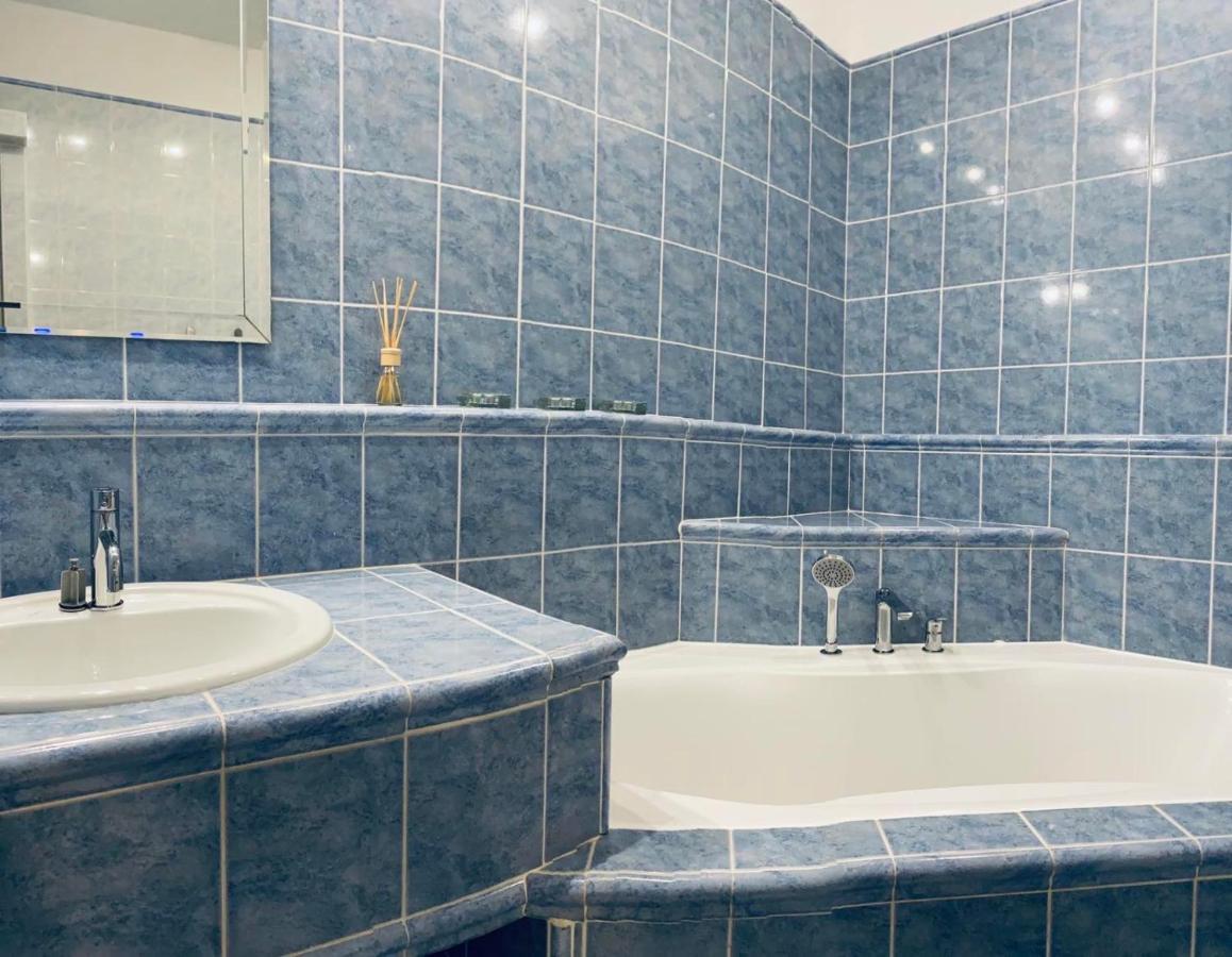 Apartman Lara Комарно Экстерьер фото