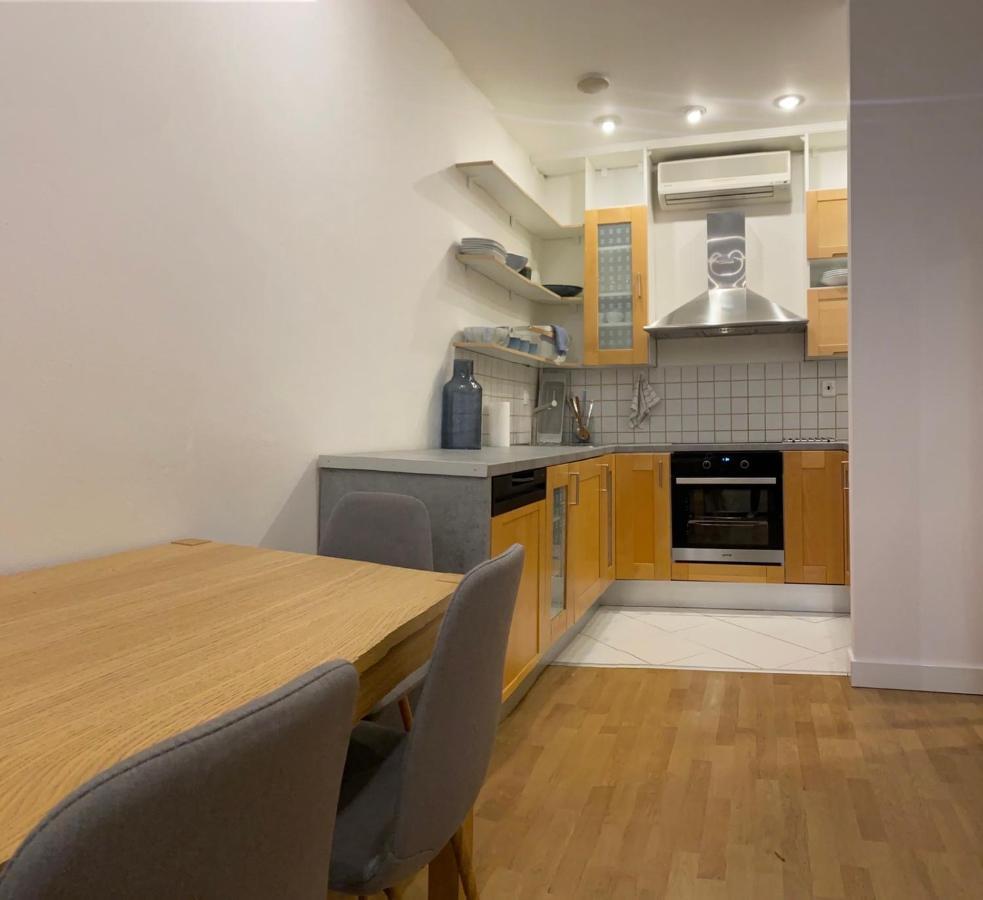 Apartman Lara Комарно Экстерьер фото
