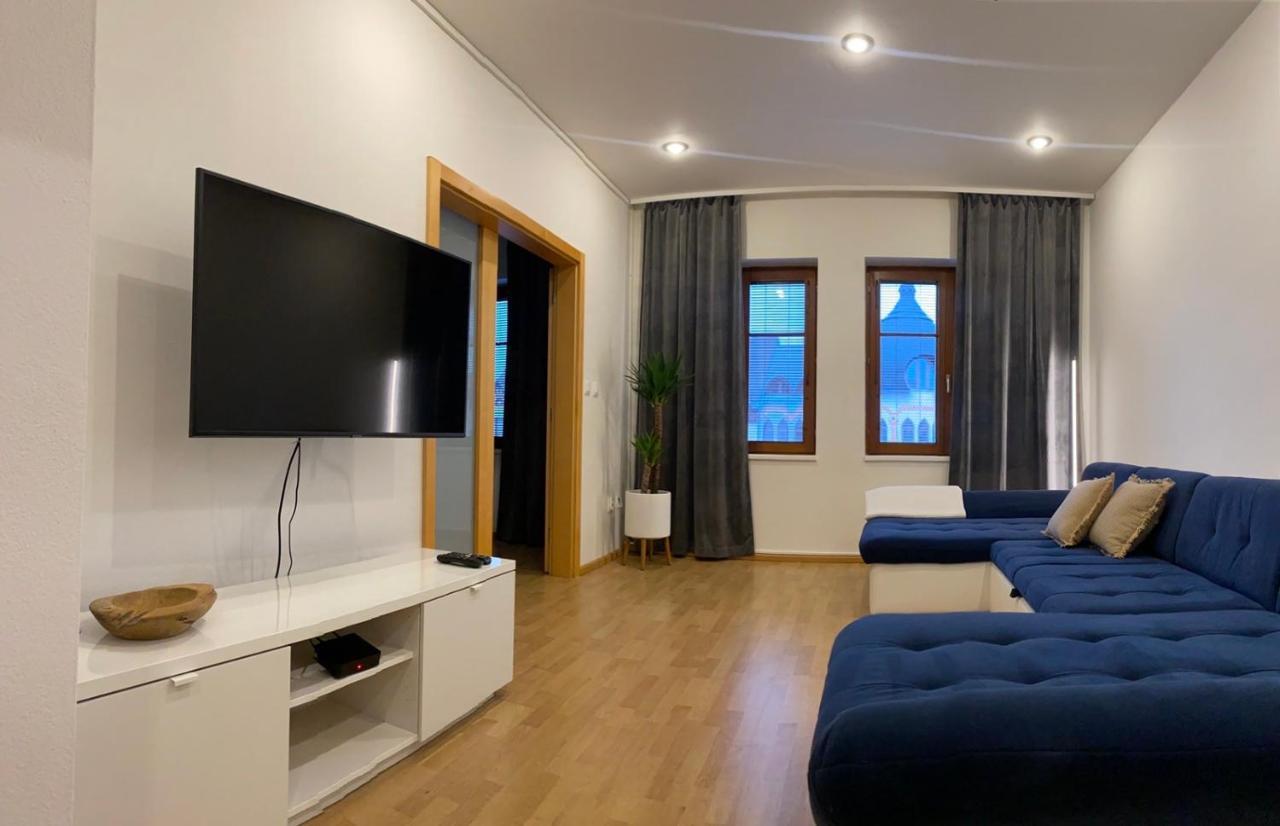 Apartman Lara Комарно Экстерьер фото